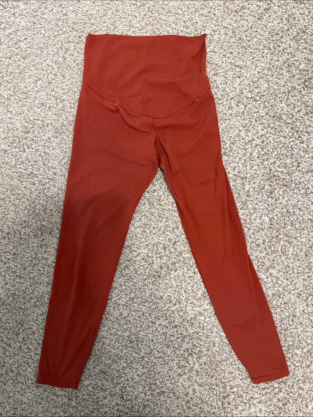 Old Navy Active Maternity High-Rise Leggings in Rust